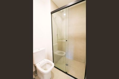 Banheiro de kitnet/studio para alugar com 1 quarto, 25m² em Santo Amaro, São Paulo