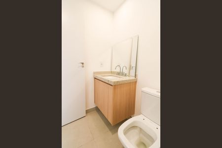 Banheiro de kitnet/studio para alugar com 1 quarto, 25m² em Santo Amaro, São Paulo