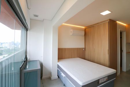 Varanda de kitnet/studio para alugar com 1 quarto, 25m² em Santo Amaro, São Paulo