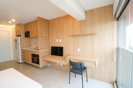 Varanda de kitnet/studio para alugar com 1 quarto, 25m² em Santo Amaro, São Paulo