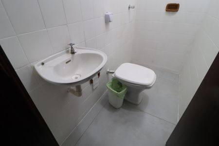 Apartamento para alugar com 179m², 3 quartos e 2 vagasBanheiro de serviço