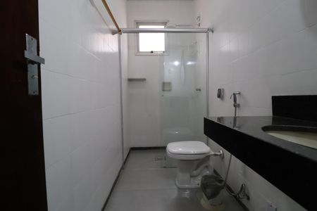 Apartamento para alugar com 179m², 3 quartos e 2 vagasBanheiro do Quarto 2