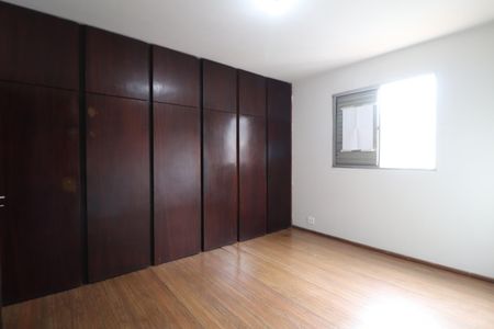 Apartamento para alugar com 179m², 3 quartos e 2 vagasQuarto 2 - Suíte