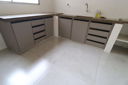 Apartamento para alugar com 179m², 3 quartos e 2 vagasCozinha