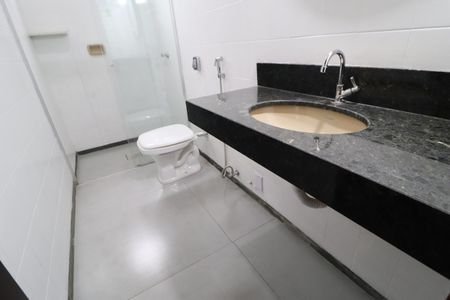 Apartamento para alugar com 179m², 3 quartos e 2 vagasBanheiro Social