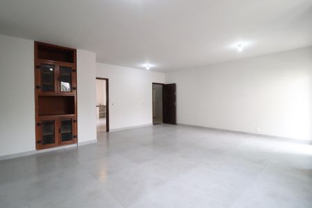 Apartamento para alugar com 179m², 3 quartos e 2 vagasSala