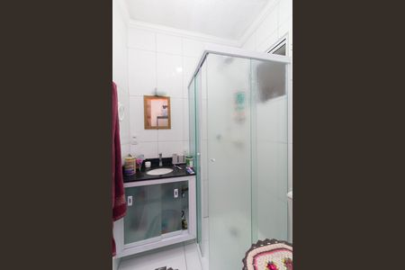 Casa à venda com 70m², 2 quartos e 2 vagas Casa à venda com 70m², 2 quartos e 2 vagasBanheiro da Suíte 1