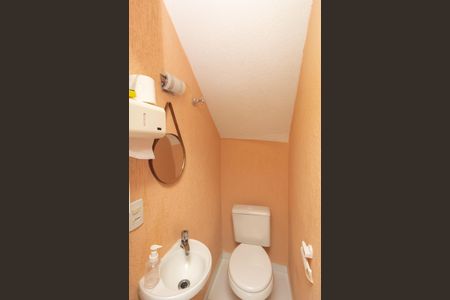 Casa à venda com 70m², 2 quartos e 2 vagas Casa à venda com 70m², 2 quartos e 2 vagasLavabo