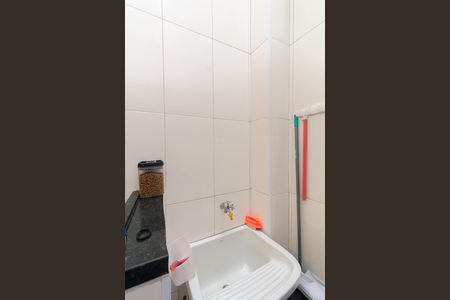 Casa à venda com 70m², 2 quartos e 2 vagas Casa à venda com 70m², 2 quartos e 2 vagasCozinha e Área de Serviço