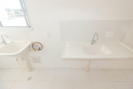 Apartamento para alugar com 46m², 2 quartos e sem vaga Apartamento para alugar com 46m², 2 quartos e sem vagaCozinha e Área de Serviço
