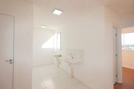 Apartamento para alugar com 46m², 2 quartos e sem vaga Apartamento para alugar com 46m², 2 quartos e sem vagaCozinha e Área de Serviço