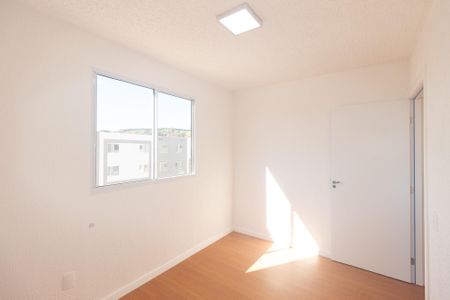 Quarto 1 de apartamento para alugar com 2 quartos, 46m² em Inhoaíba, Rio de Janeiro