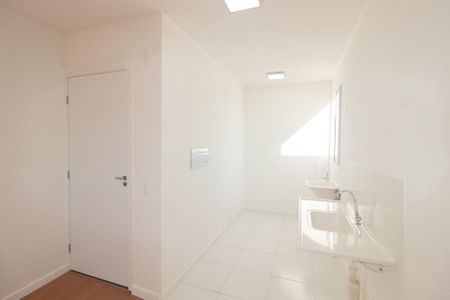 Apartamento para alugar com 46m², 2 quartos e sem vaga Apartamento para alugar com 46m², 2 quartos e sem vagaCozinha e Área de Serviço