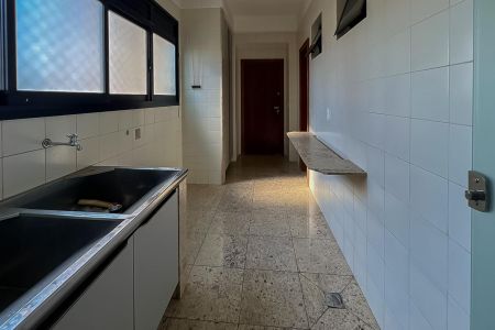 Apartamento para alugar com 185m², 3 quartos e 3 vagas