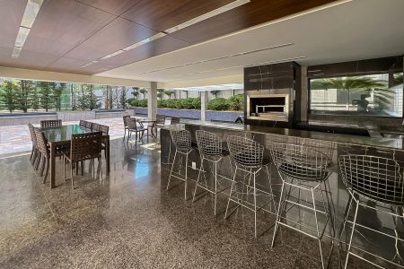 Apartamento para alugar com 185m², 3 quartos e 3 vagas