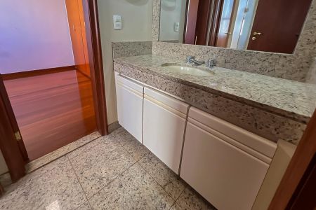 Apartamento para alugar com 3 quartos, 185m² em Belvedere, Belo Horizonte