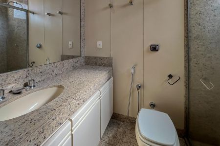 Apartamento para alugar com 185m², 3 quartos e 3 vagas