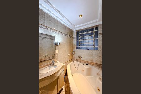Apartamento para alugar com 160m², 2 quartos e sem vagaBanheiro