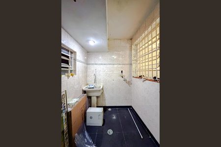 Área de Serviço de apartamento para alugar com 2 quartos, 160m² em Liberdade, São Paulo
