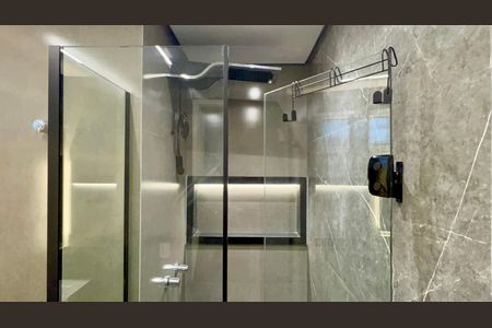 Apartamento para alugar com 110m², 3 quartos e 1 vaga Apartamento para alugar com 110m², 3 quartos e 1 vagaBanheiro da Suíte