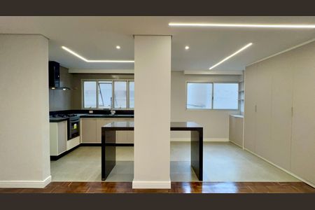 Cozinha de apartamento para alugar com 3 quartos, 110m² em Jardim Paulista, São Paulo