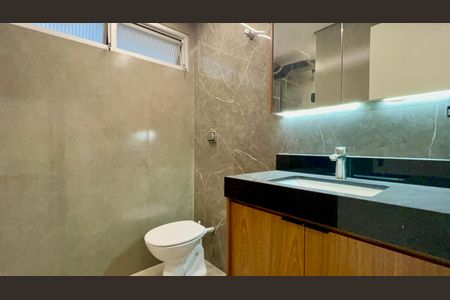 Apartamento para alugar com 110m², 3 quartos e 1 vaga Apartamento para alugar com 110m², 3 quartos e 1 vagaBanheiro