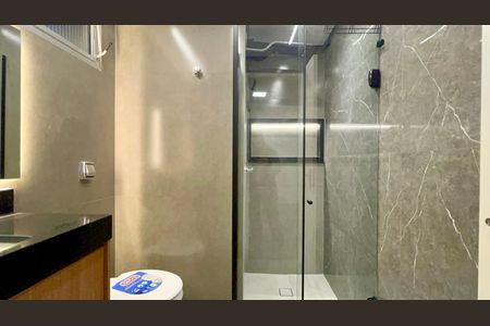 Apartamento para alugar com 110m², 3 quartos e 1 vaga Apartamento para alugar com 110m², 3 quartos e 1 vagaBanheiro da Suíte