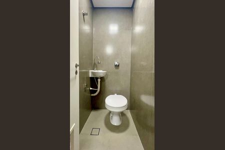 Apartamento para alugar com 110m², 3 quartos e 1 vaga Apartamento para alugar com 110m², 3 quartos e 1 vagaBanheiro de serviço