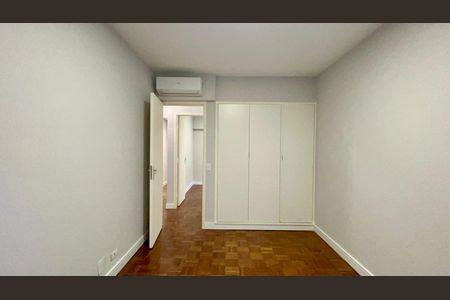 Apartamento para alugar com 110m², 3 quartos e 1 vaga Apartamento para alugar com 110m², 3 quartos e 1 vagaQuarto 2