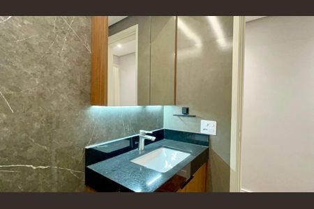Apartamento para alugar com 110m², 3 quartos e 1 vaga Apartamento para alugar com 110m², 3 quartos e 1 vagaBanheiro