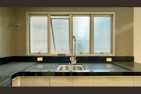 Cozinha de apartamento para alugar com 3 quartos, 110m² em Jardim Paulista, São Paulo