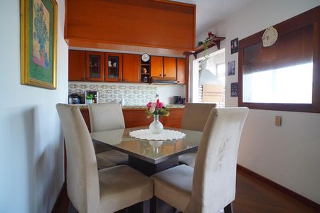 Apartamento para alugar com 80m², 2 quartos e 1 vagaCozinha 