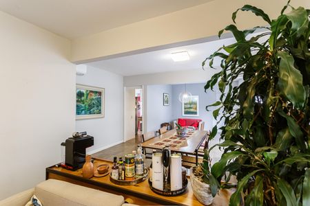 Sala de apartamento para alugar com 3 quartos, 121m² em Indianópolis, São Paulo
