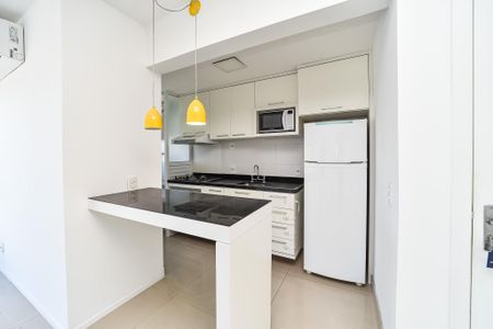 Apartamento para alugar com 78m², 3 quartos e 2 vagas Apartamento para alugar com 78m², 3 quartos e 2 vagasCozinha e Área de Serviço