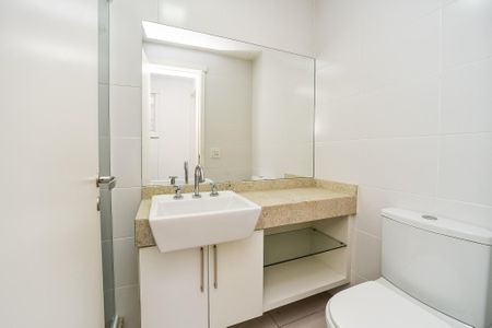 Apartamento para alugar com 78m², 3 quartos e 2 vagas Apartamento para alugar com 78m², 3 quartos e 2 vagasBanheiro Social