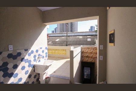 Casa à venda com 3 quartos, 140m² em Vila Ema, São Paulo