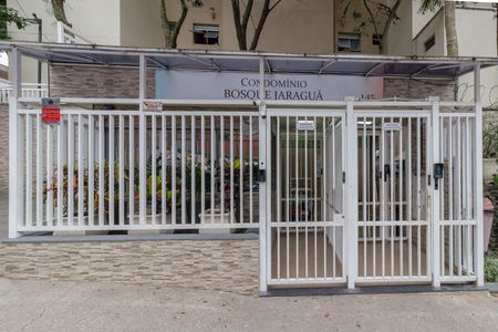 Apartamento para alugar com 47m², 2 quartos e 1 vaga Apartamento para alugar com 47m², 2 quartos e 1 vagaFachada