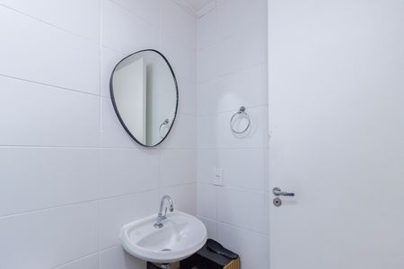 Apartamento para alugar com 47m², 2 quartos e 1 vaga Apartamento para alugar com 47m², 2 quartos e 1 vagaBanheiro