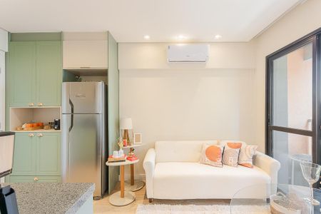Sala de kitnet/studio para alugar com 1 quarto, 24m² em Sumarezinho, São Paulo