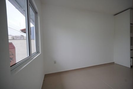 Casa para alugar com 65m², 2 quartos e 1 vaga Casa para alugar com 65m², 2 quartos e 1 vagaSala