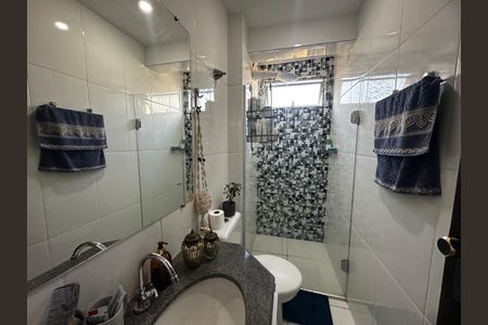 Banheiro de apartamento à venda com 3 quartos, 95m² em Estoril, Belo Horizonte