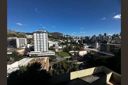 Apartamento à venda com 95m², 3 quartos e 2 vagas Apartamento à venda com 95m², 3 quartos e 2 vagasVista
