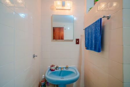 Apartamento à venda com 70m², 3 quartos e 1 vaga Apartamento à venda com 70m², 3 quartos e 1 vagaBanheiro