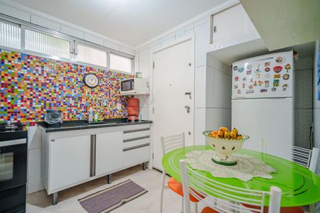 Cozinha de apartamento à venda com 3 quartos, 70m² em Vila Sonia, São Paulo