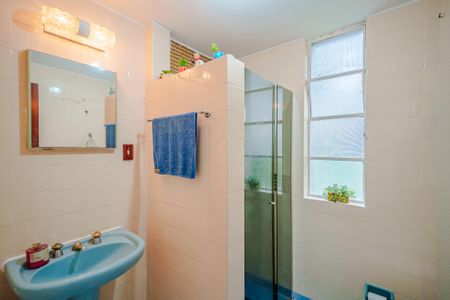 Apartamento à venda com 70m², 3 quartos e 1 vaga Apartamento à venda com 70m², 3 quartos e 1 vagaBanheiro