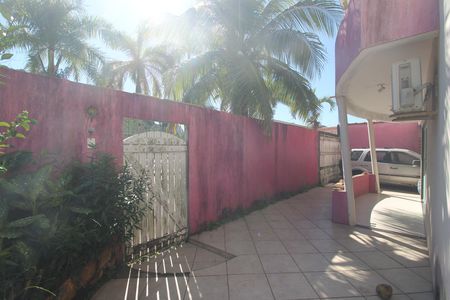 Casa de condomínio à venda com 176m², 2 quartos e 1 vagaQuintal
