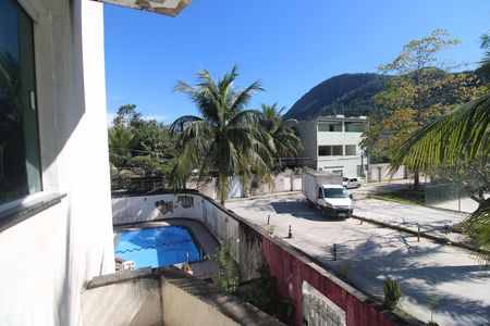 Casa de condomínio à venda com 176m², 2 quartos e 1 vagaVaranda