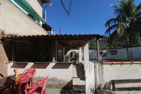 Casa de condomínio à venda com 176m², 2 quartos e 1 vagaQuintal