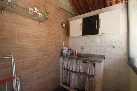 Casa de condomínio à venda com 176m², 2 quartos e 1 vagaQuintal - Cozinha