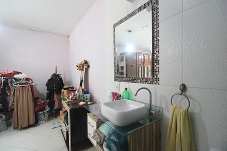 Casa de condomínio à venda com 176m², 2 quartos e 1 vagaBanheiro da suíte 2